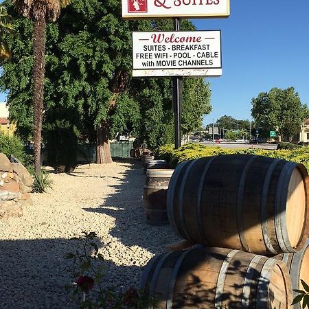 Vino Inn & Suites アタスカデロ エクステリア 写真