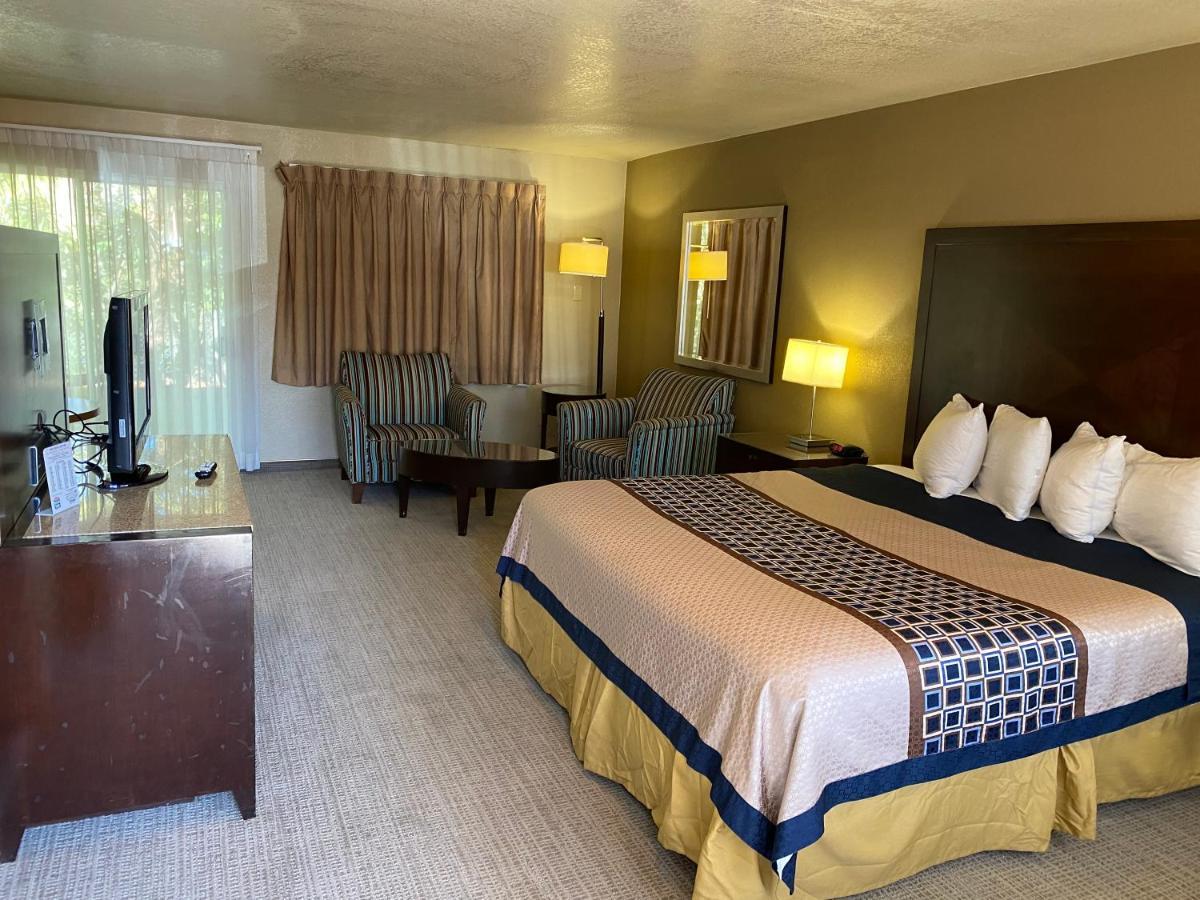Vino Inn & Suites アタスカデロ エクステリア 写真