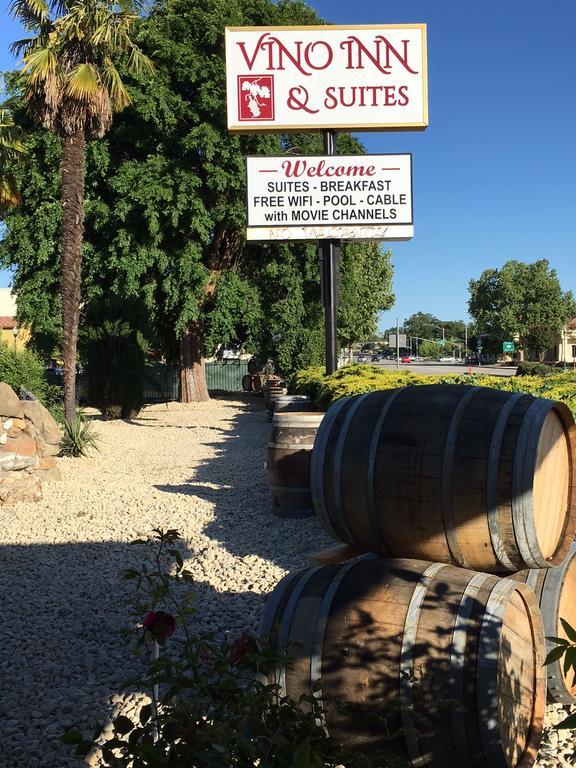 Vino Inn & Suites アタスカデロ エクステリア 写真