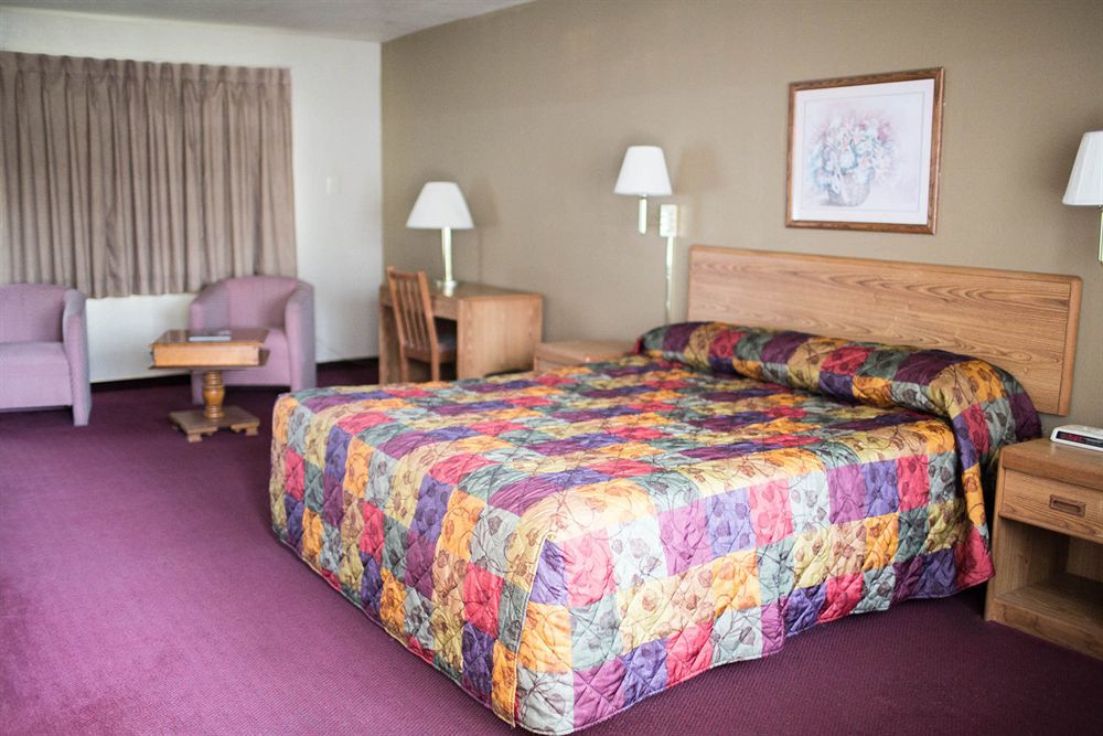 Vino Inn & Suites アタスカデロ エクステリア 写真