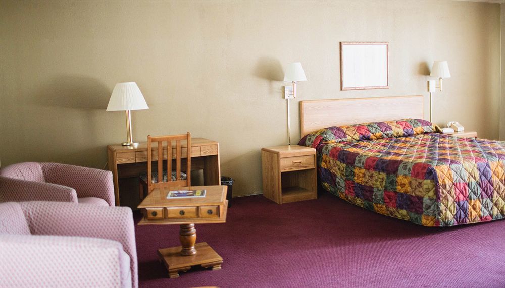 Vino Inn & Suites アタスカデロ エクステリア 写真