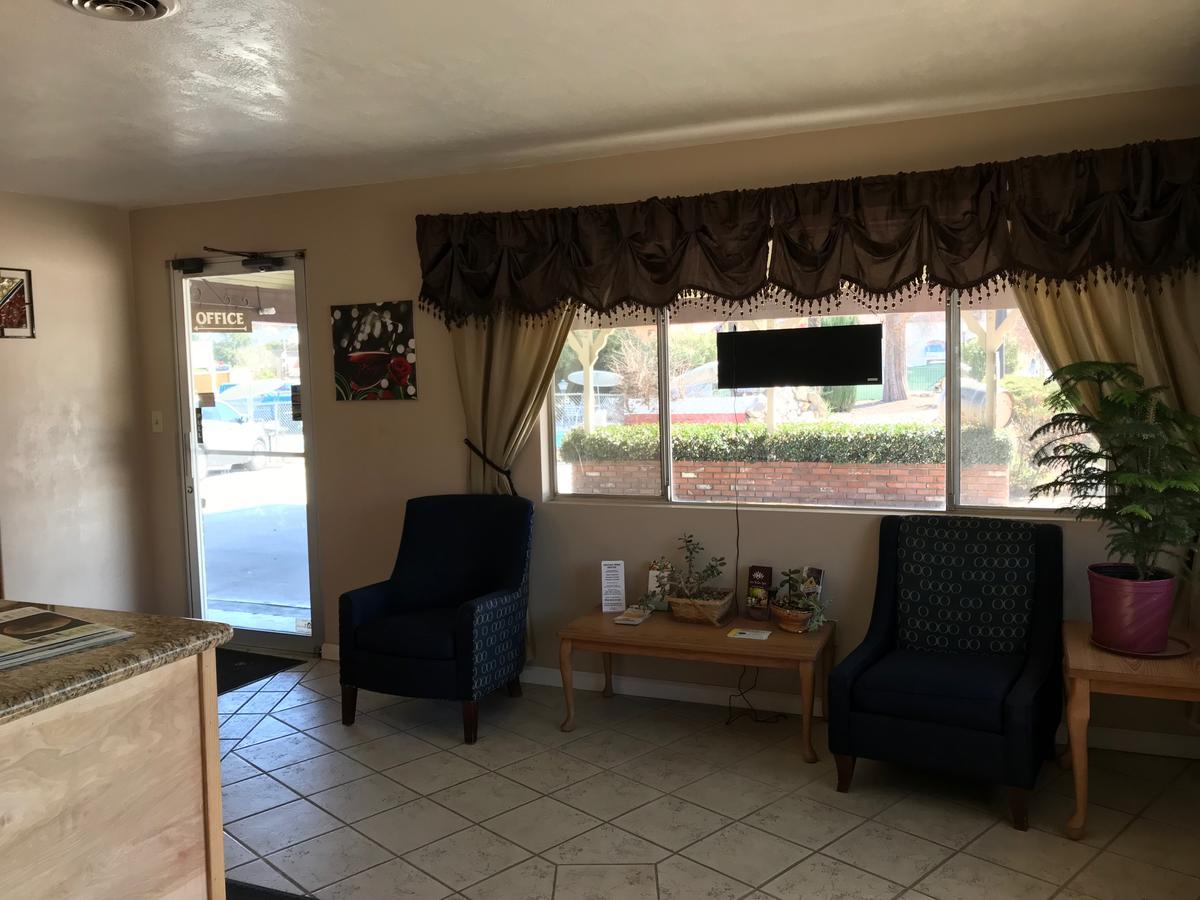Vino Inn & Suites アタスカデロ エクステリア 写真