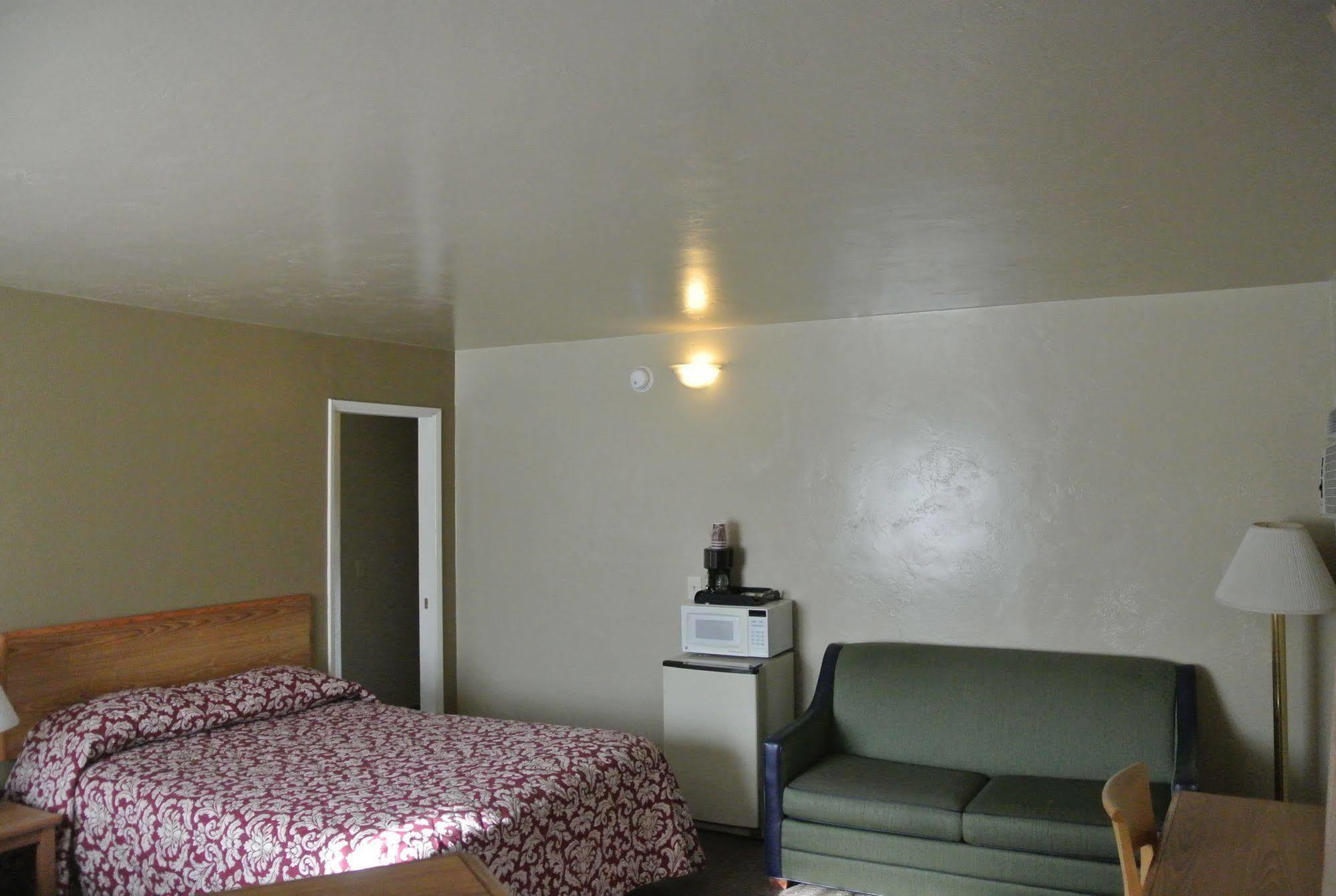 Vino Inn & Suites アタスカデロ エクステリア 写真